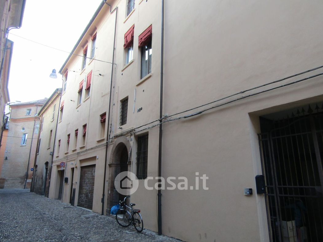 Appartamento in Vendita in Via del Podestà 18 a Ferrara