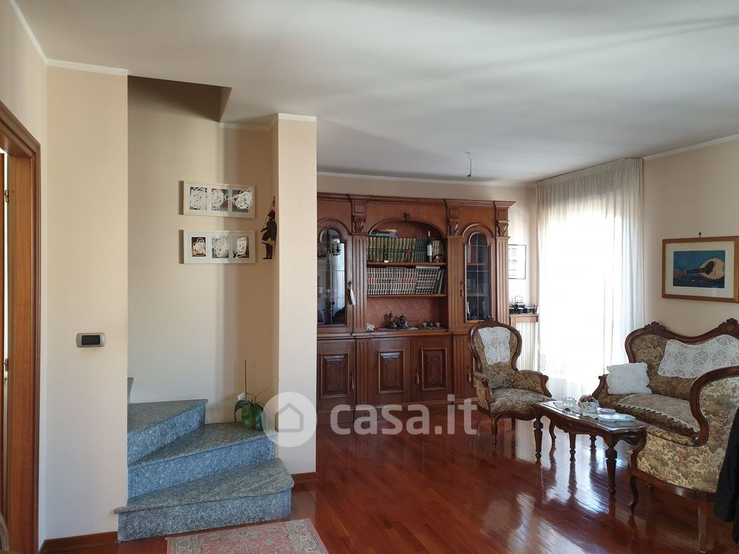 Appartamento in Vendita in Via Don Carlo Gnocchi a Asti