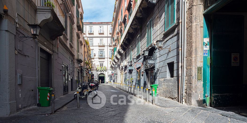 Appartamento in Vendita in Via Bisignano a Napoli