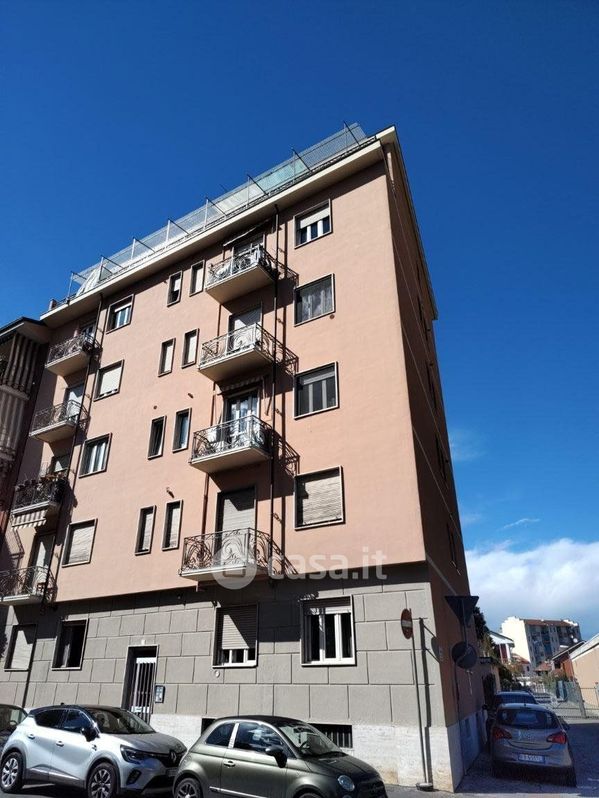 Appartamento in Vendita in Via Damiano Chiesa 33 a Torino