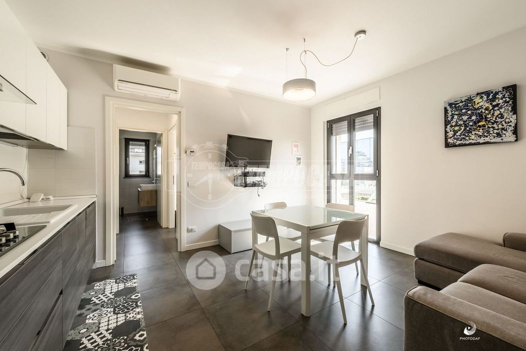 Appartamento in Affitto in Via Ampola 5 a Milano