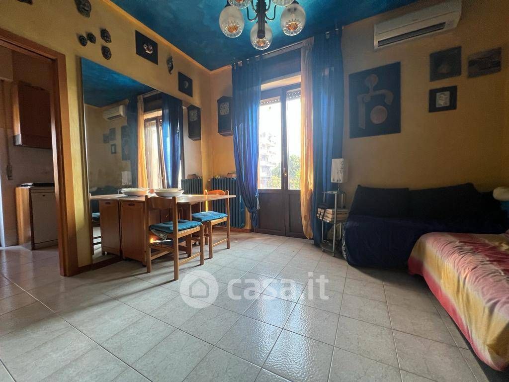 Appartamento in Vendita in Via Giuseppe Gaudenzi a Bergamo