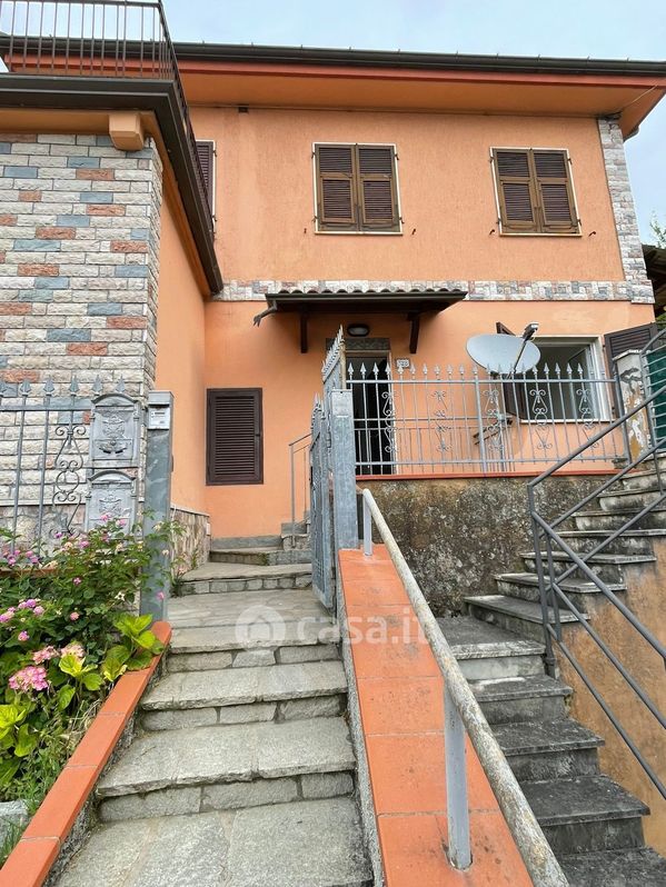 Casa Bi/Trifamiliare in Vendita in Via Buonviaggio a La Spezia