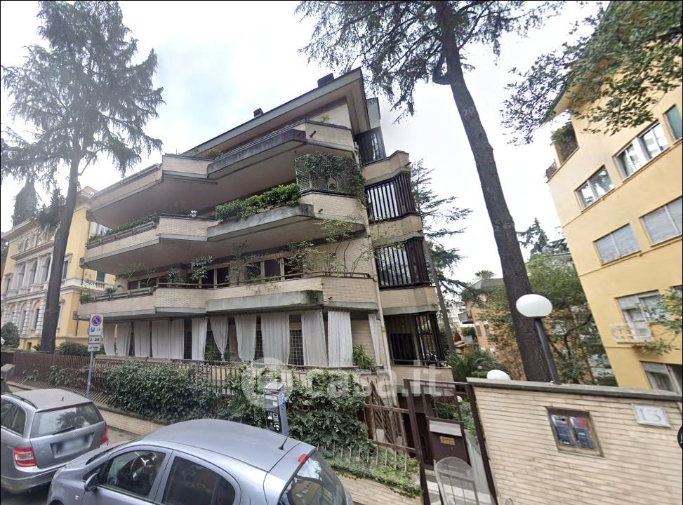 Appartamento in Vendita in Via di Villa Sacchetti 13 a Roma