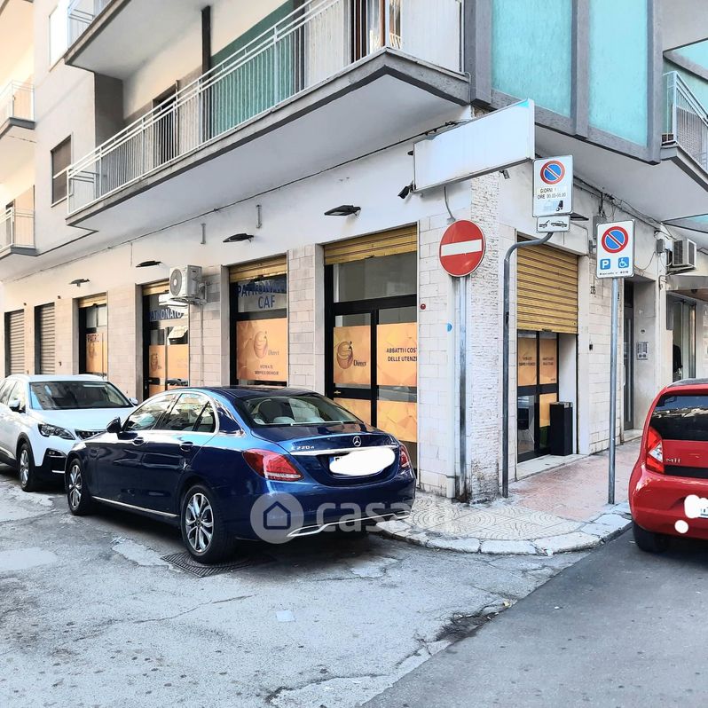 Negozio/Locale commerciale in Vendita in Via Principe Amedeo 275 a Taranto
