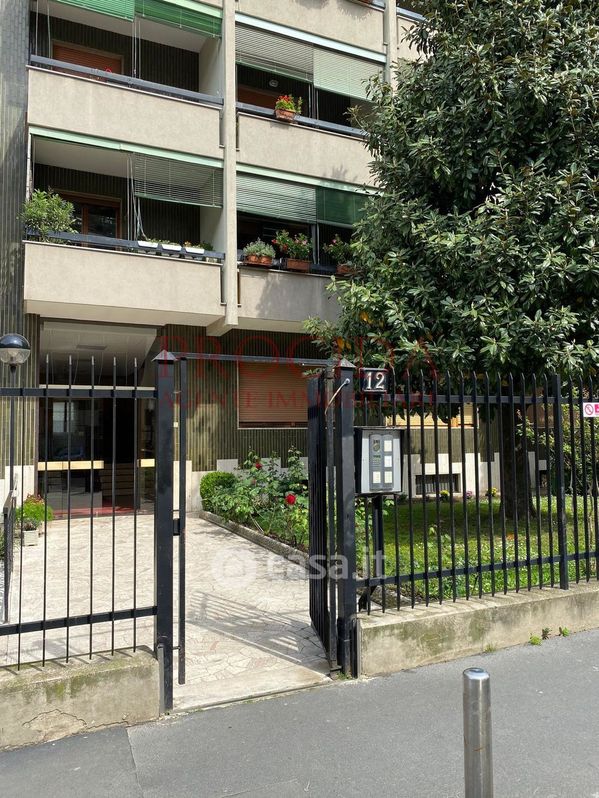 Appartamento in Vendita in Via Francesco Arese 12 a Milano