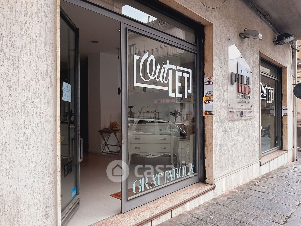 Negozio/Locale commerciale in Vendita in Corso italia 226 a Giarre
