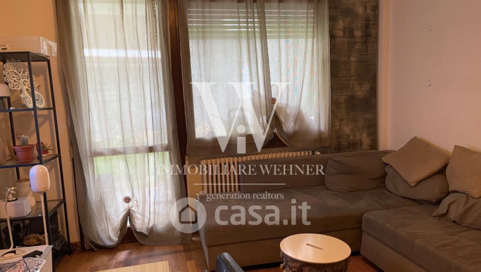 Appartamento in Affitto in Viale Marco da Campione a Campione d'Italia