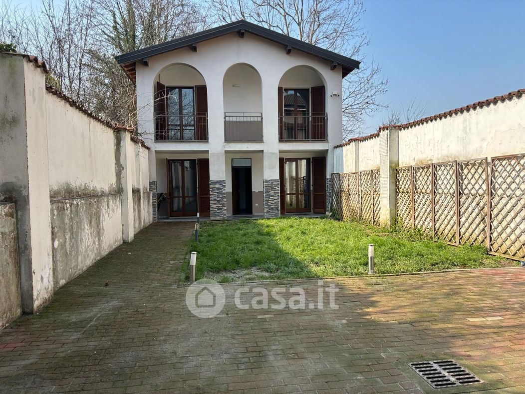 Villa in Vendita in Via Fabio Filzi a Cremona