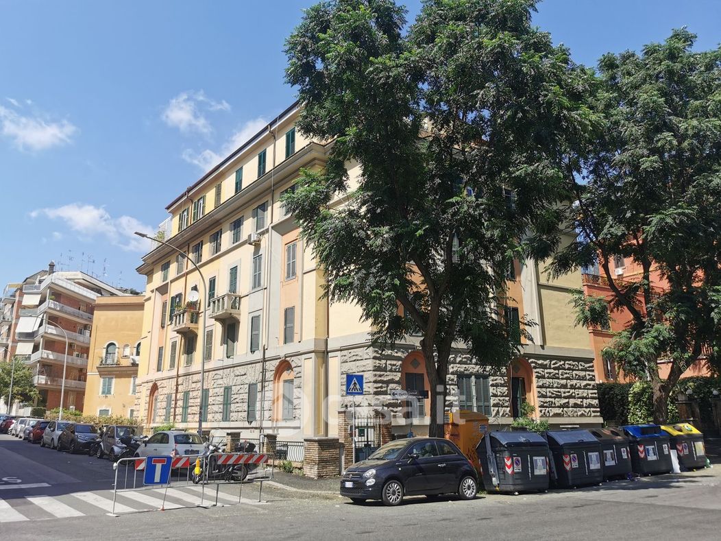 Appartamento in Vendita in Via Tertulliano 7 a Roma