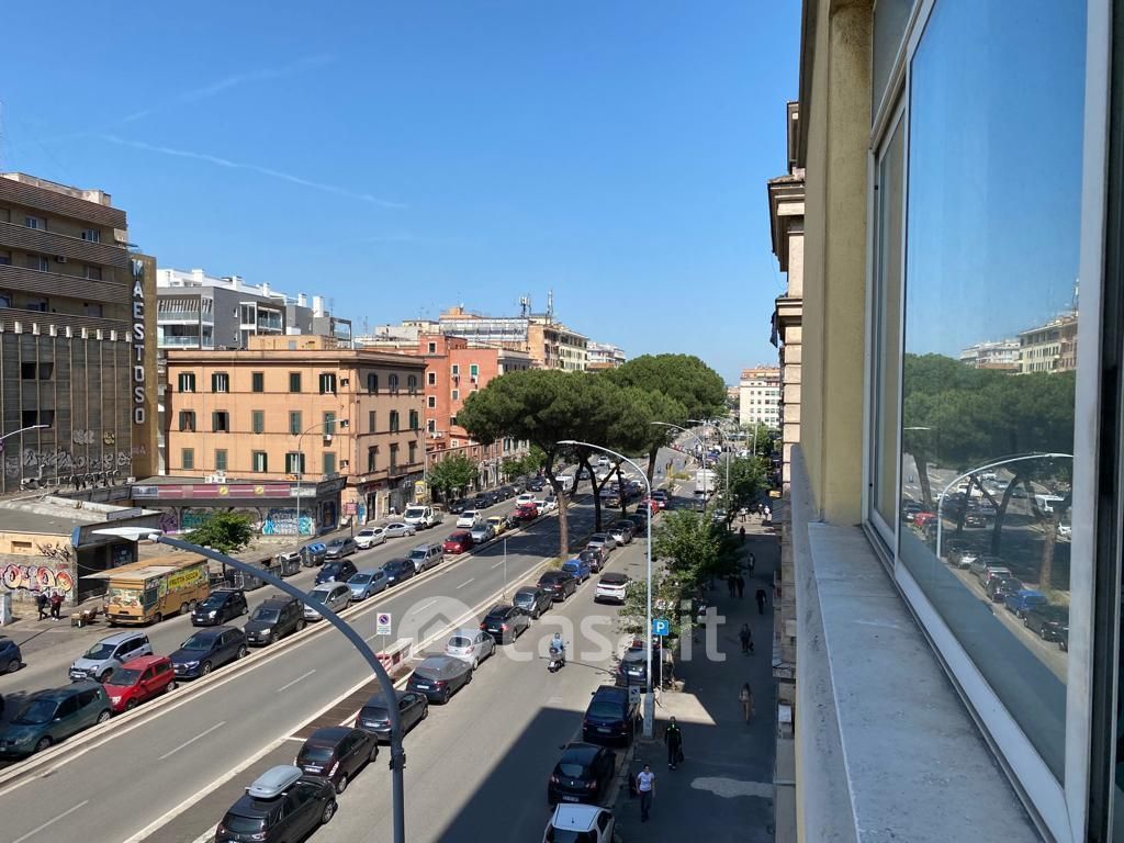 Appartamento in Vendita in Via Orazio Coclite a Roma