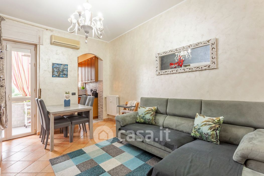 Appartamento in Vendita in Via Buriasco 2 a Torino