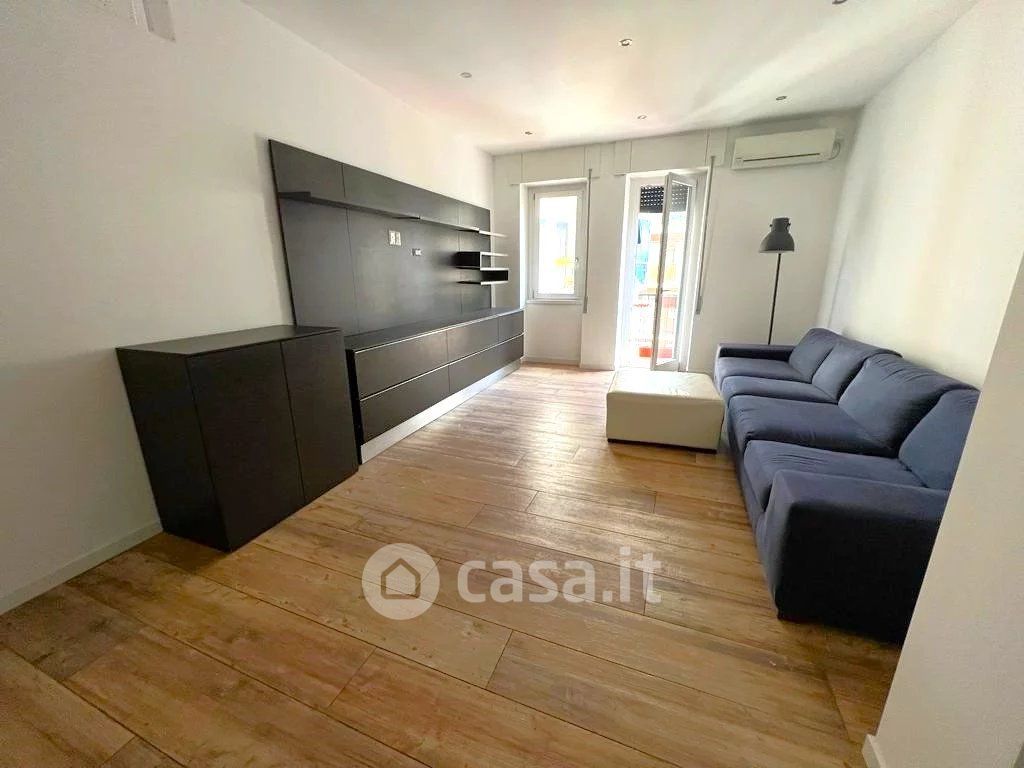 Appartamento in Affitto in Via Luigi Canonica 64 a Milano