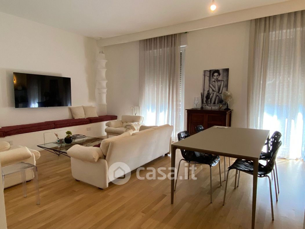 Appartamento in Affitto in Via Bessarione 19 a Milano