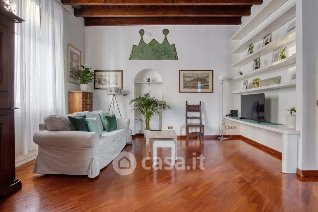 Appartamento in Affitto in Viale Coni Zugna 12 a Milano