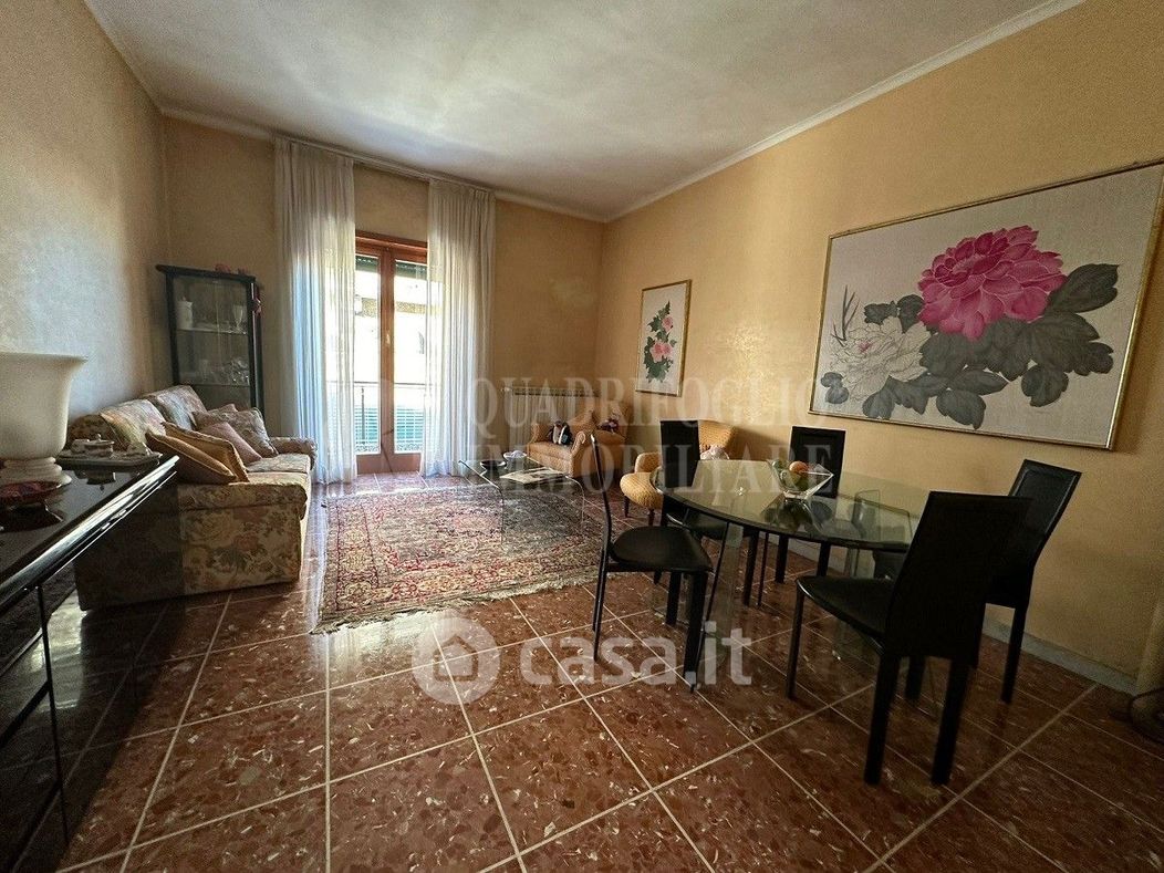 Appartamento in Vendita in Via Tor de' Schiavi 273 a Roma
