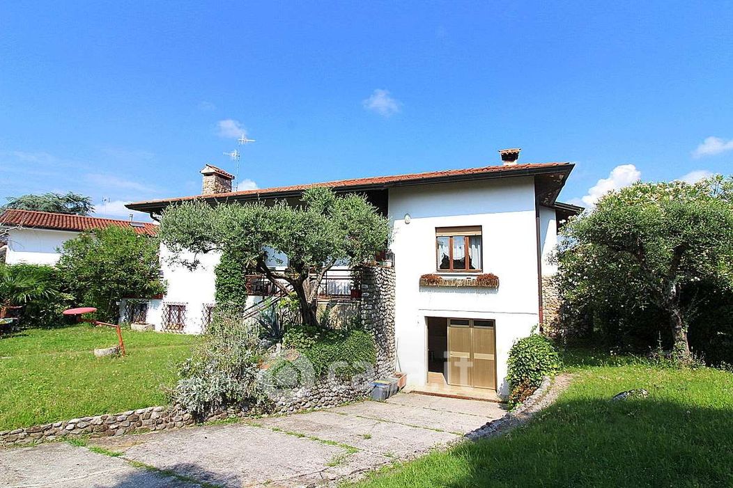 Villa in Vendita in Via Judrio a Udine