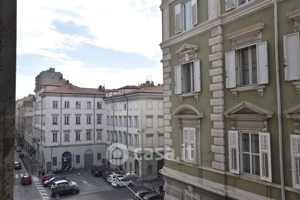 Appartamento in Vendita in Via San Francesco D'Assisi 21 a Trieste