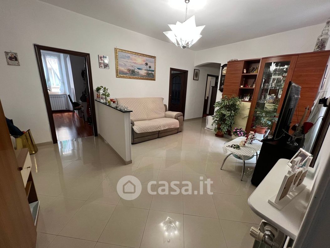 Appartamento in Vendita in Via Guido Sette - Alemanno Da Costa a Genova