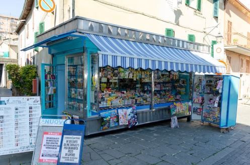 Negozio/Locale commerciale in Vendita in Piazza Vergine a Pistoia