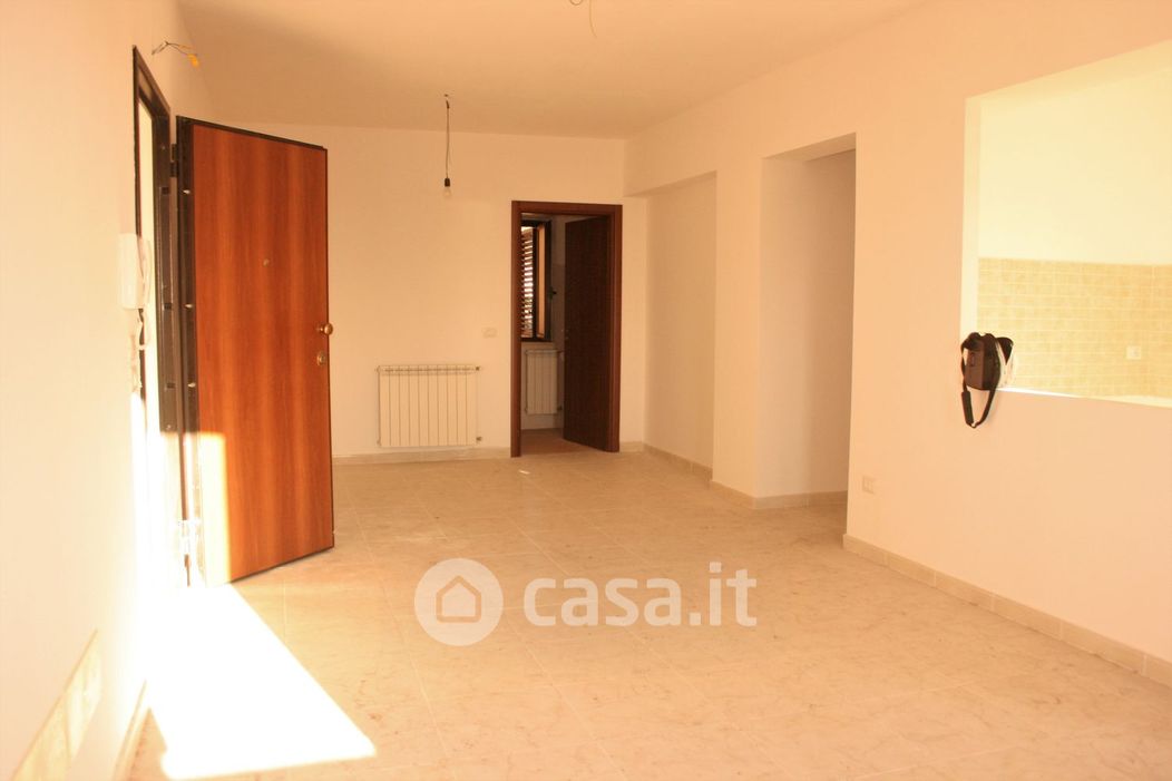 Appartamento in Vendita in Via Torrente Malavenda, archi a Reggio Calabria