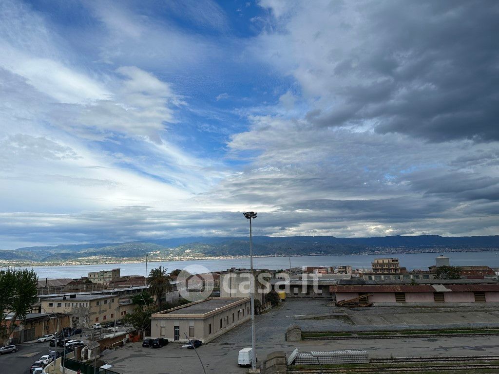 Appartamento in Vendita in Via Industriale 56 a Messina