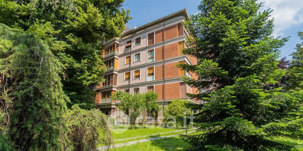 Appartamento in Vendita in Via Metastasio a Varese