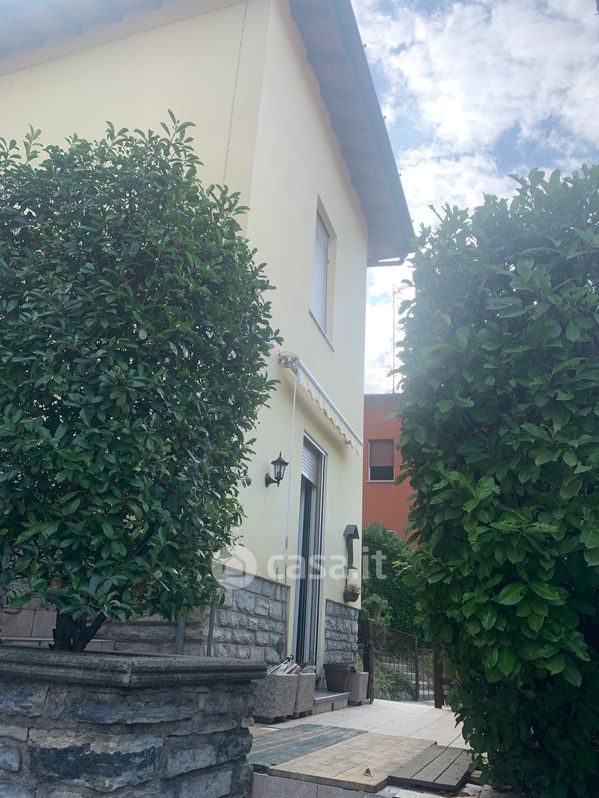 Casa Bi/Trifamiliare in Vendita in Via san giacomo 57 a Como