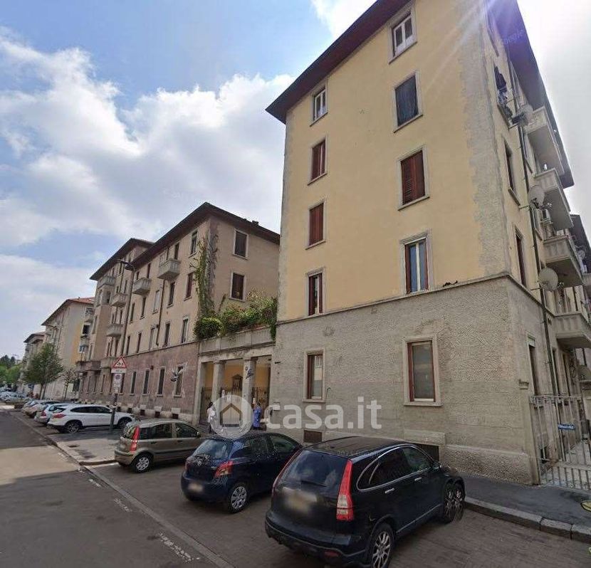 Appartamento in Vendita in Via Bramantino 9 a Milano