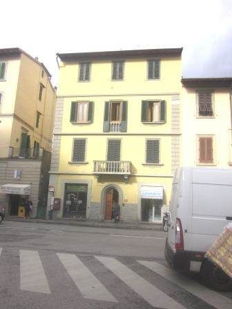 Appartamento in Vendita in Via Gabriele D'Annunzio a Firenze