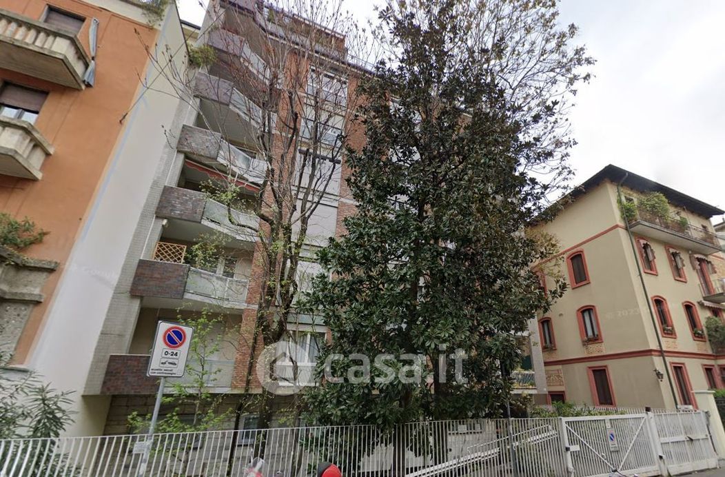Appartamento in Vendita in Via Marchesi de Taddei a Milano