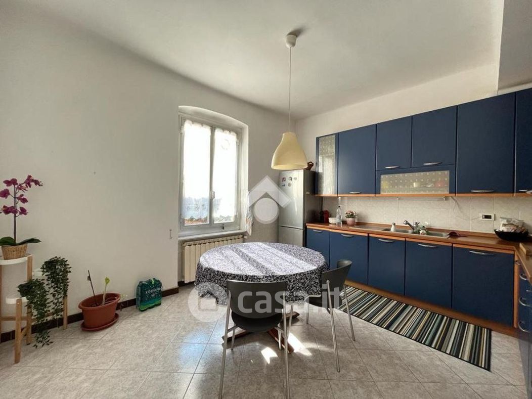 Appartamento in Vendita in Via Antonio Burlando a Genova