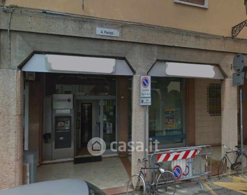Negozio/Locale commerciale in Vendita in Via Panizzi 1 a Brescello