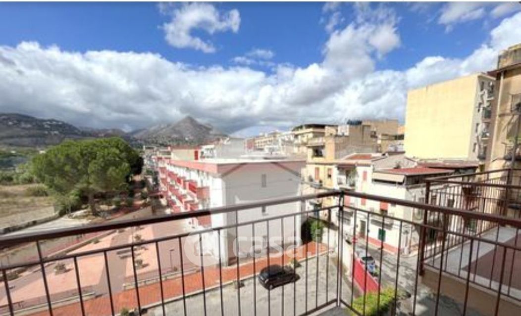 Appartamento in Vendita in Zisa alta zona a Palermo