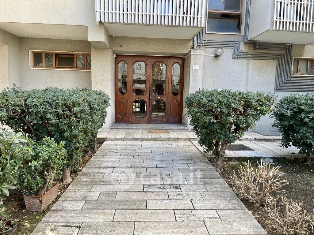 Appartamento in Vendita in Viale Calabria a Reggio Calabria