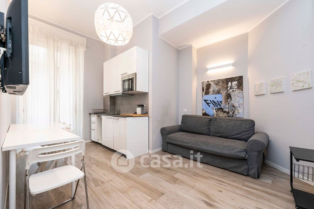 Appartamento in Vendita in Via Felice Casati 42 a Milano