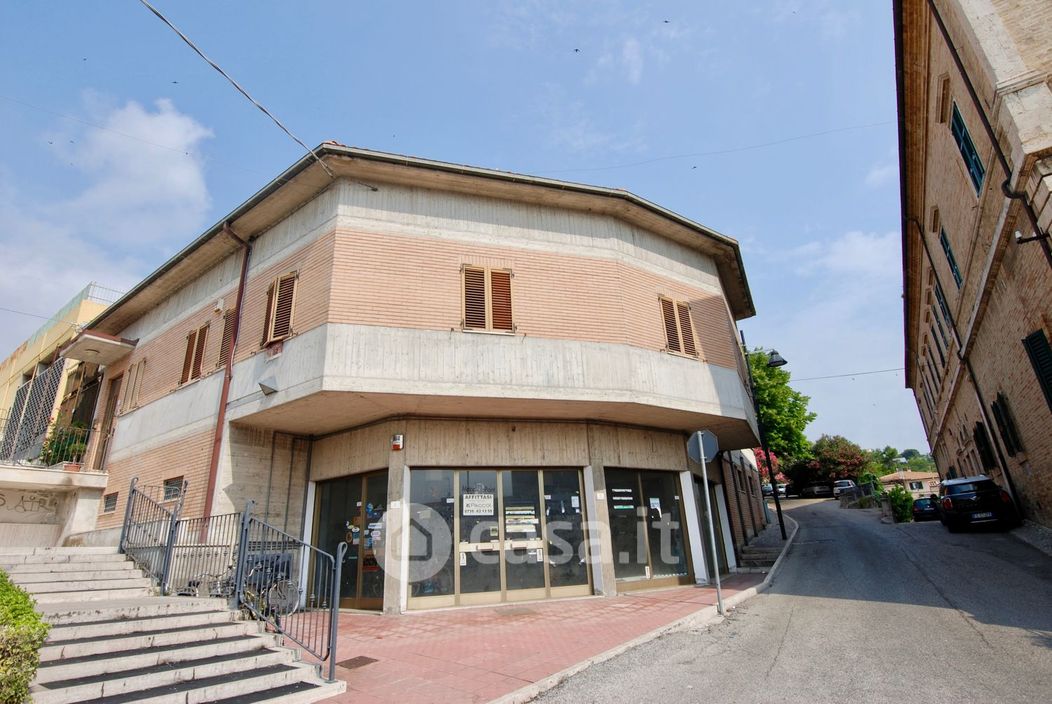 Negozio/Locale commerciale in Vendita in Via San Agostino a Grottammare