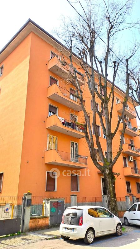 Appartamento in Vendita in Via Maria Gaetana Agnesi 23 a Bologna
