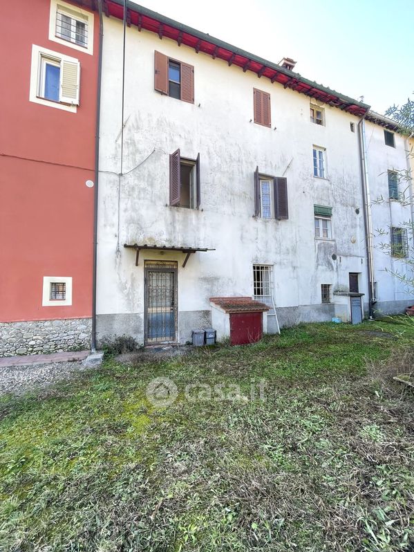 Casa indipendente in Vendita in Via della Canovetta a Lucca