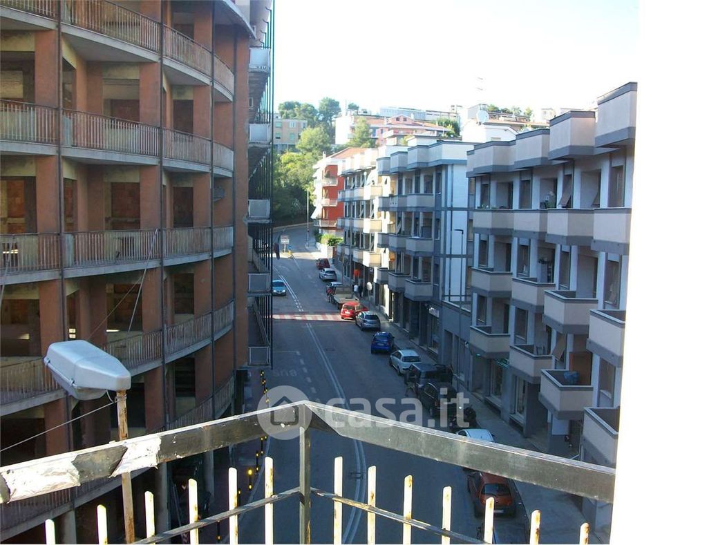 Appartamento in Vendita in Via XXV Aprile a Ancona