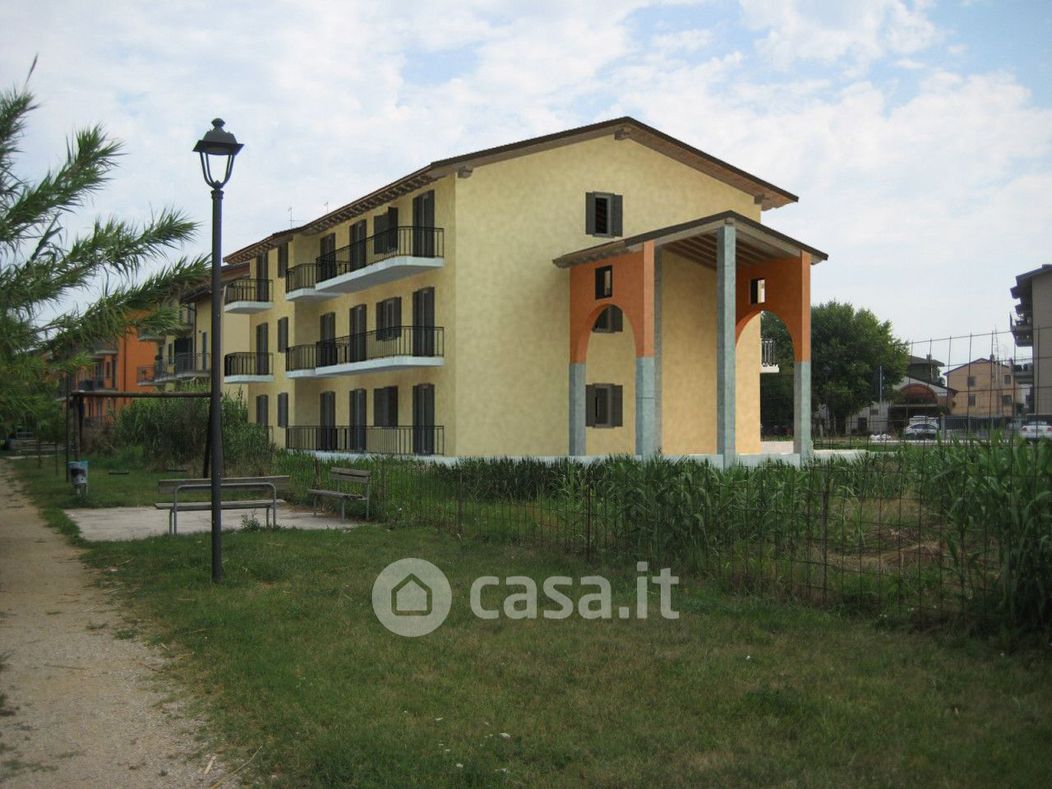 Appartamento in Vendita in Via Caduti di Nassirya a Povegliano Veronese