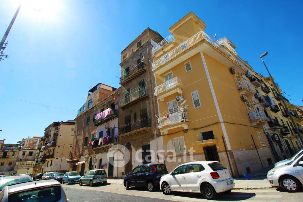 Appartamento in Vendita in Via Michele Catti 16 a Palermo