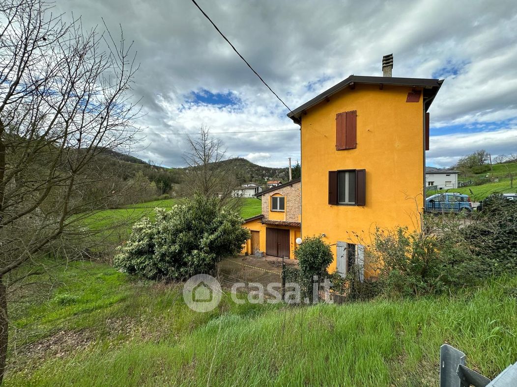 Casa indipendente in Vendita in SP359R 50 a Salsomaggiore Terme
