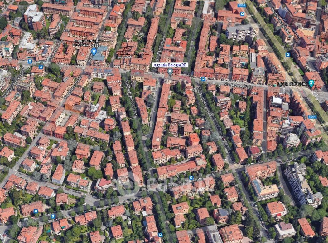 Casa Bi/Trifamiliare in Vendita in Via Gaetano Bottrigari a Bologna