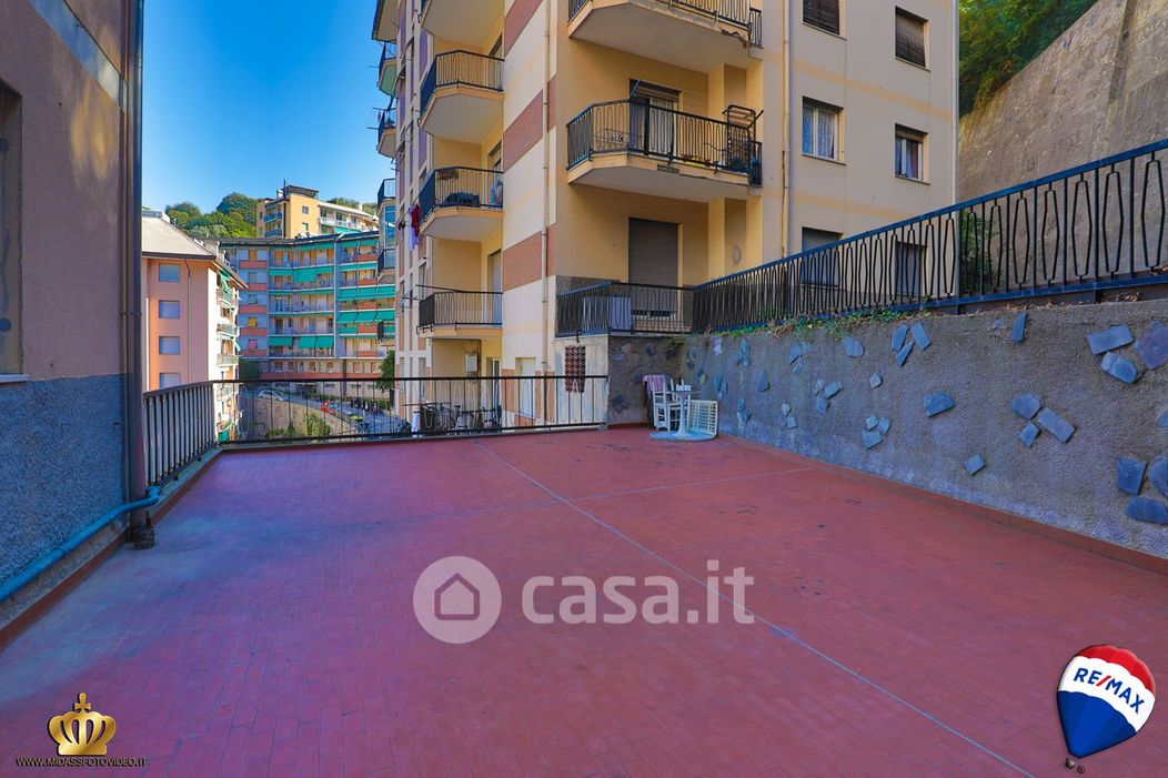 Appartamento in Vendita in Via Tortona 8 a Genova