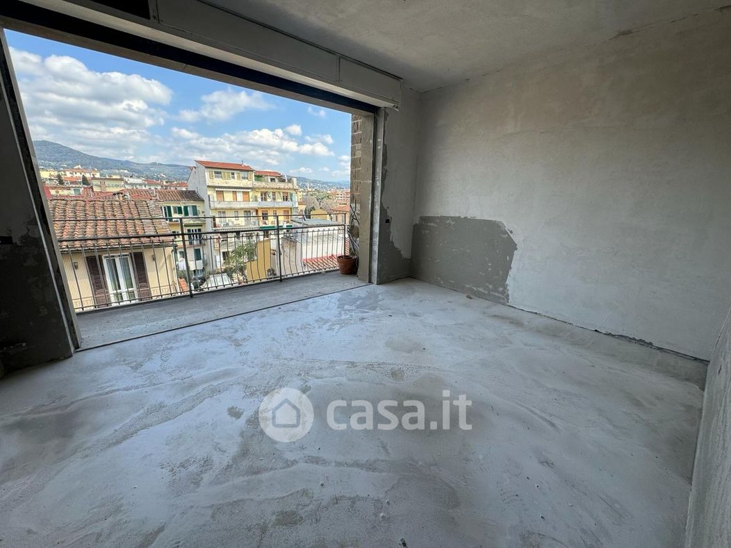 Appartamento in Vendita in Piazza Fra' Girolamo Savonarola a Firenze