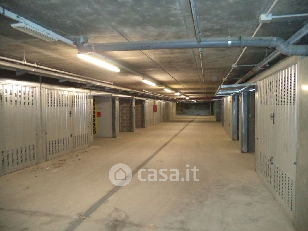 Garage/Posto auto in Vendita in Via Donato Somma a Genova