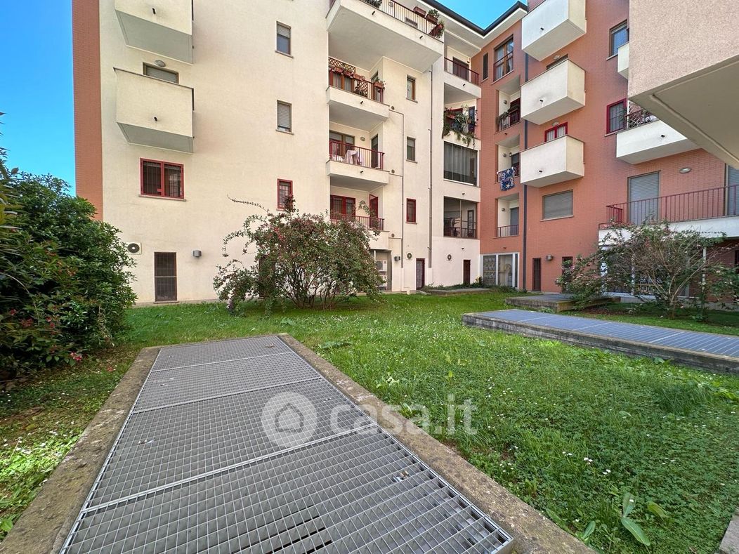 Appartamento in Vendita in Via Ernesto Breda 140 a Milano