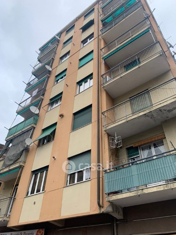 Appartamento in Vendita in Via Giovanni Trossarelli 47 R a Genova