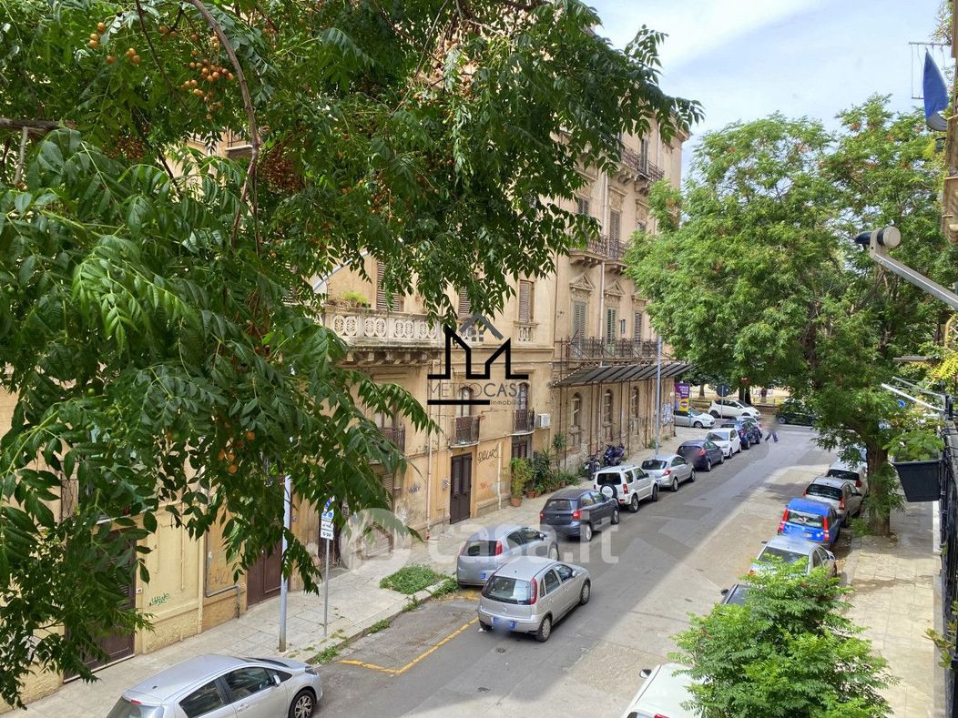 Appartamento in Vendita in Via Selinunte 9 a Palermo